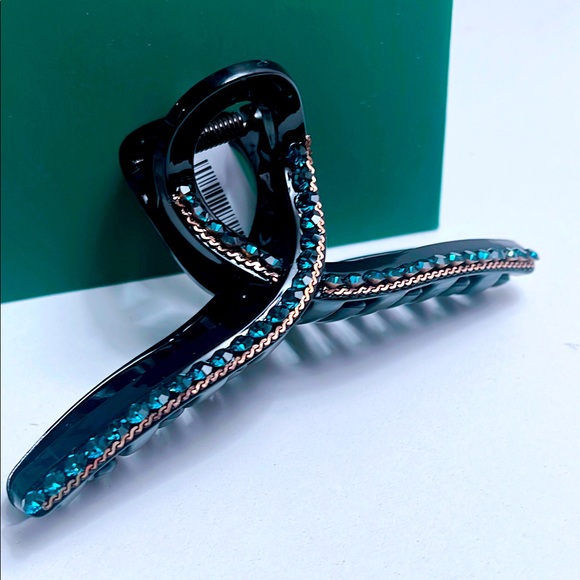 Hair Claws - Picture 1 of 4